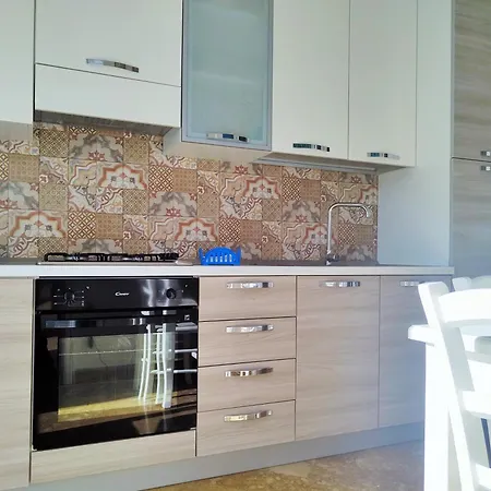 A 4 Passi Dal Mare *